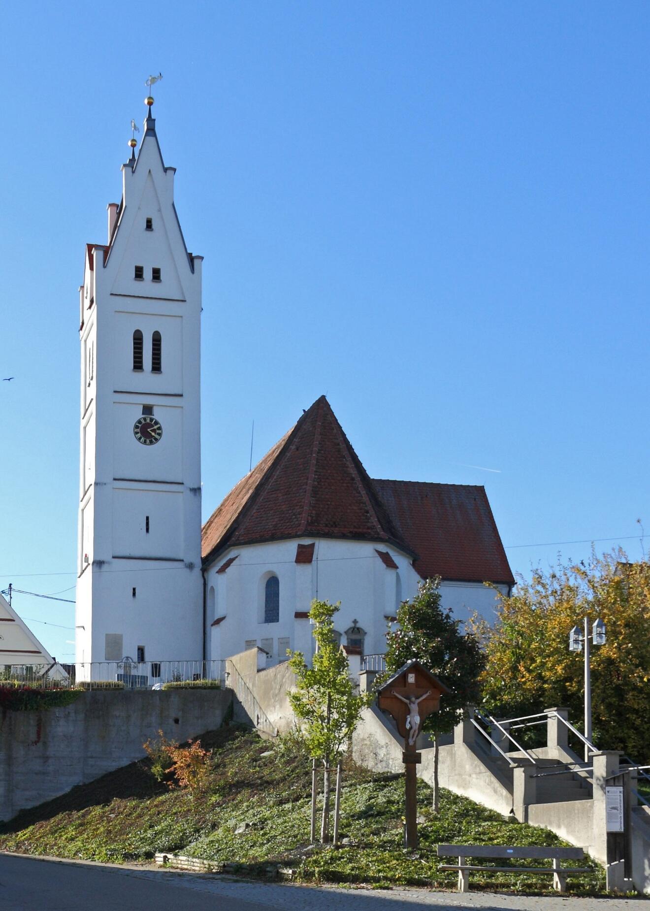 Kath. Pfarrkirche St. Peter und Paul in Grünenbaindt; Ansicht von Osten