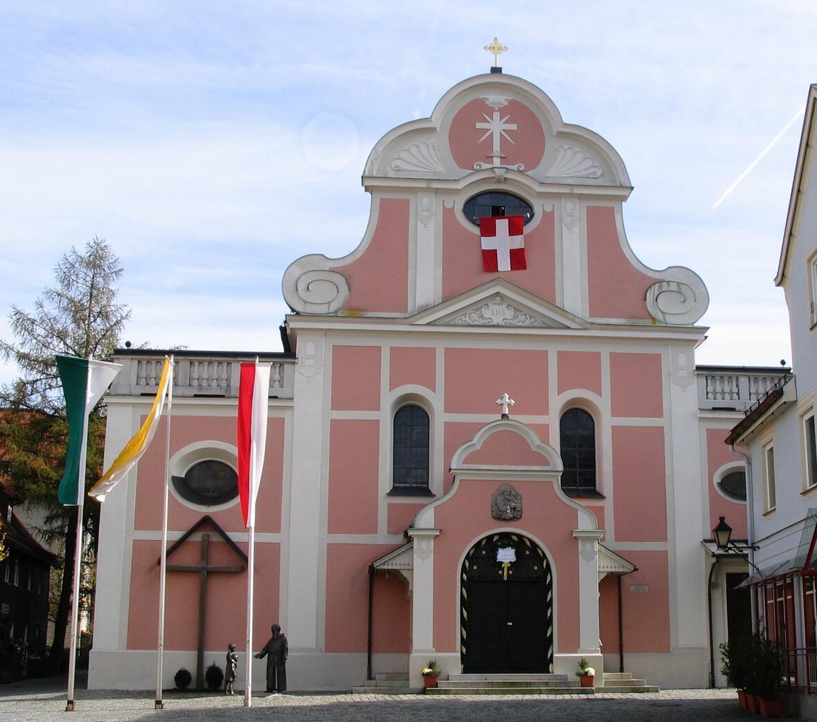 Klosterkirche St. Josef, Westansicht