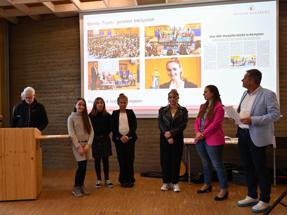 verleihung-der-laudato-si-plakette-maria-roesch_pba-34919850