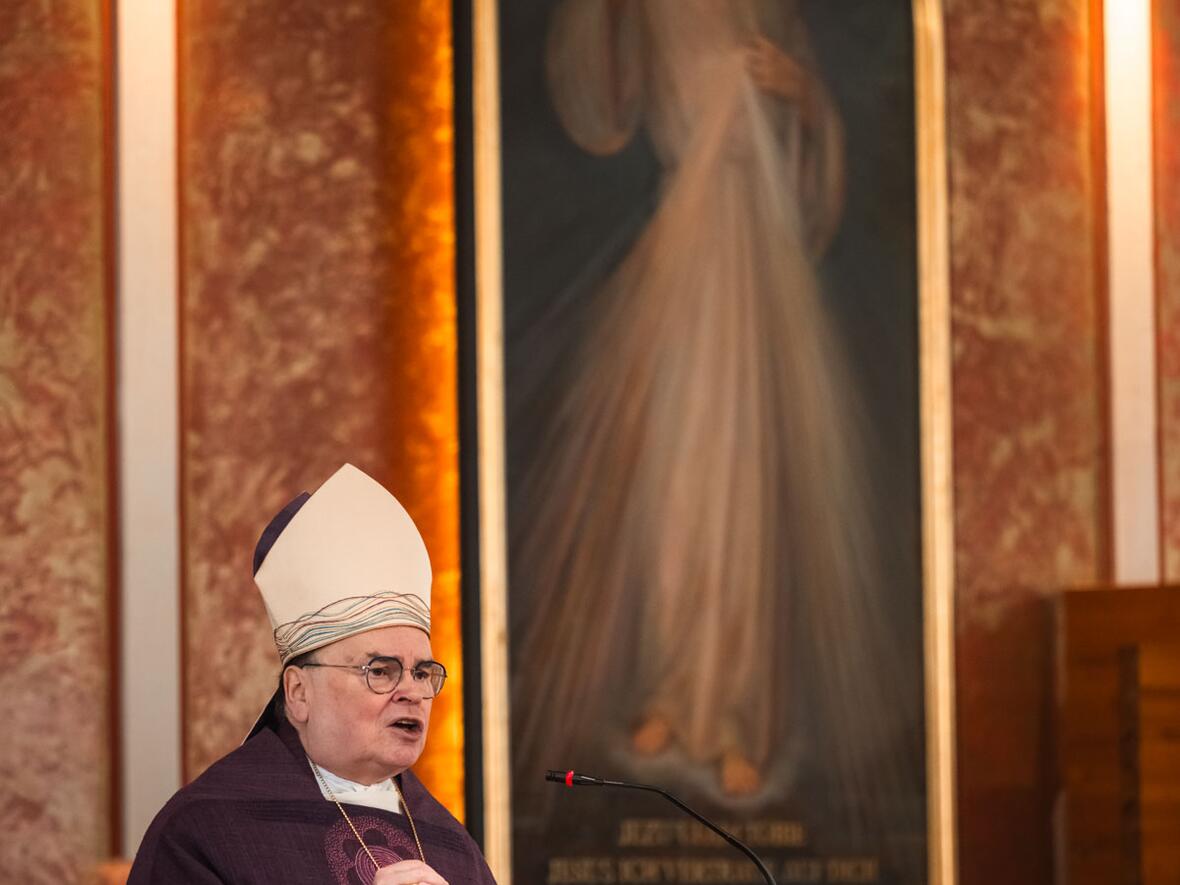 2025_12_07_dreissig-jahre-kirchweih-polnische-gemeinde-augsburg-foto-julian-schmidt_pba-44932430