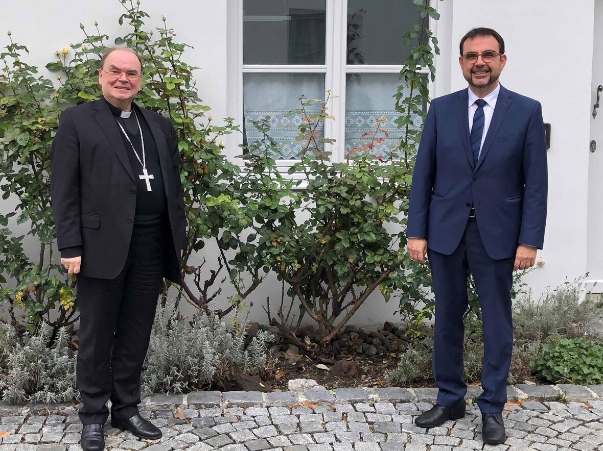 Bischof Bertram und Klaus Holetschek beim gemeinsamen Treffen gestern im Bischofshaus. (Foto: Bistum Augsburg)