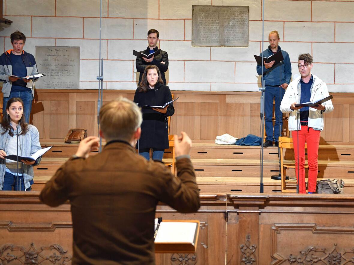 AUXantiqua mit Domkapellmeister Stefan Steinemann bei der Probe (Foto Nicolas Schnall_pba)