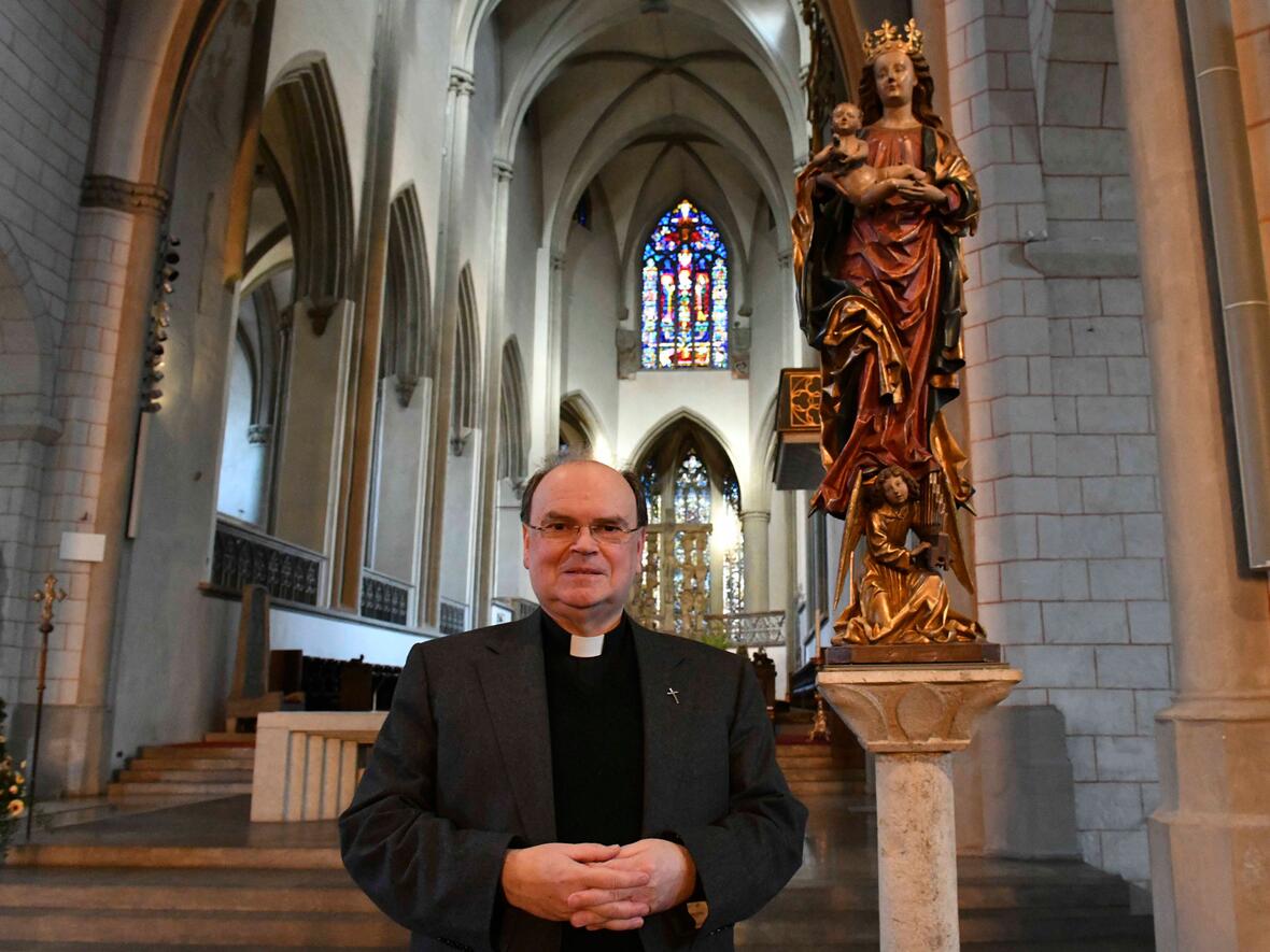 Bischof Bertram möchte den Gläubigen das Weihegebet besonders ans Herz legen. (Foto: Daniel Jäckel / pba)