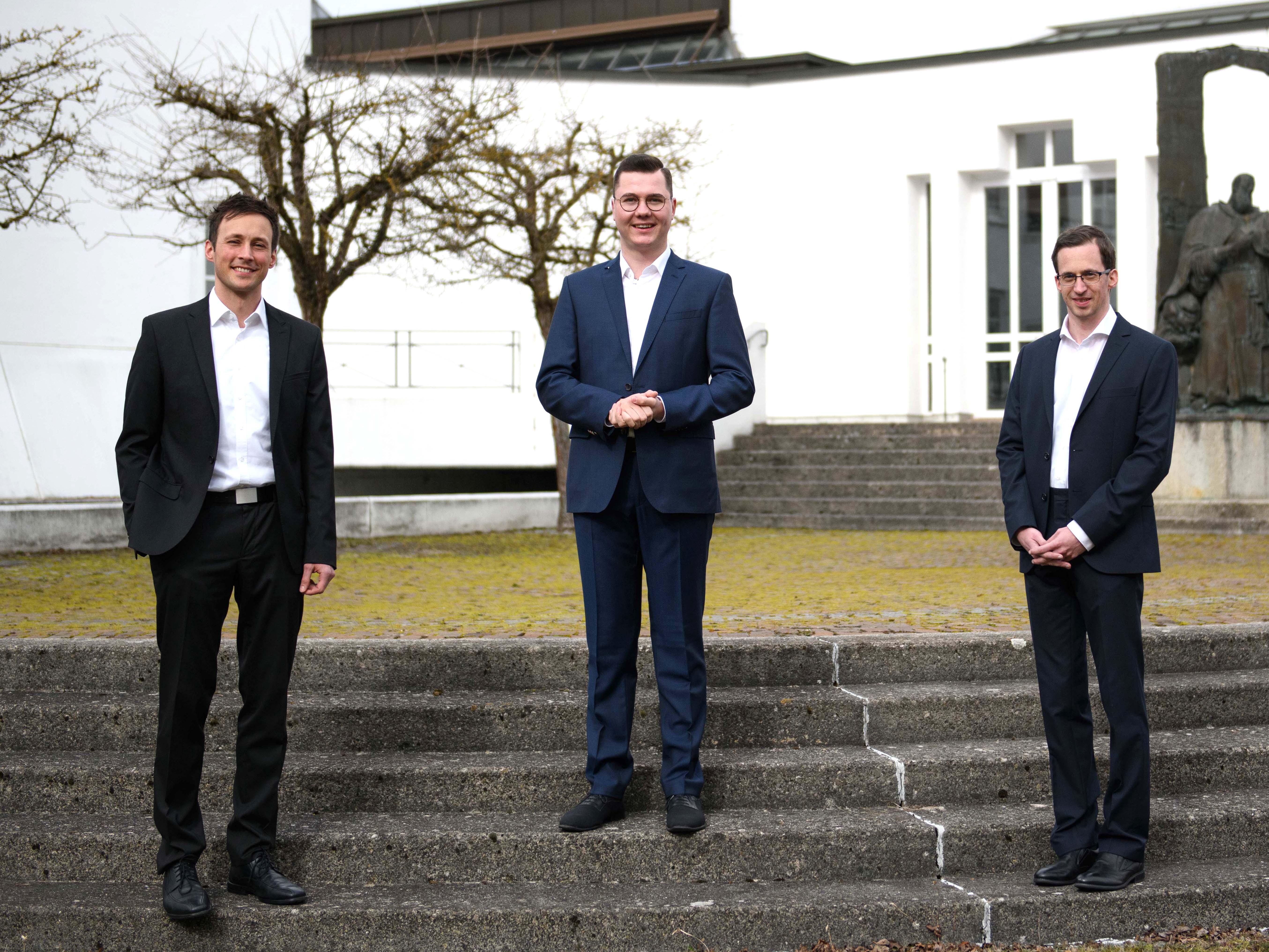 <p>Die Kandidaten des Priesterseminars für die Diakonenweihe 2021 (v.l.): Roland Kiechle, Manuel Reichart, Markus Kraus (Foto: Daniel Jäckel / pba)</p>
