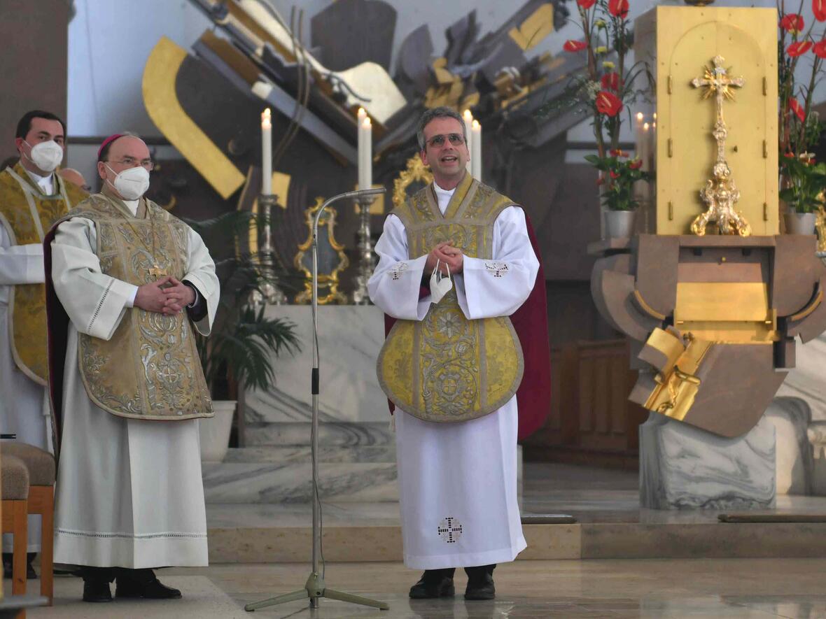 Bischof Bertram hat heute mit einem Pontifikalamt die Festwoche zum Wunderbarlichen Gut in der Kirche Heilig Kreuz in Augsburg eröffnet (Fotos: Maria Steber / pba). 