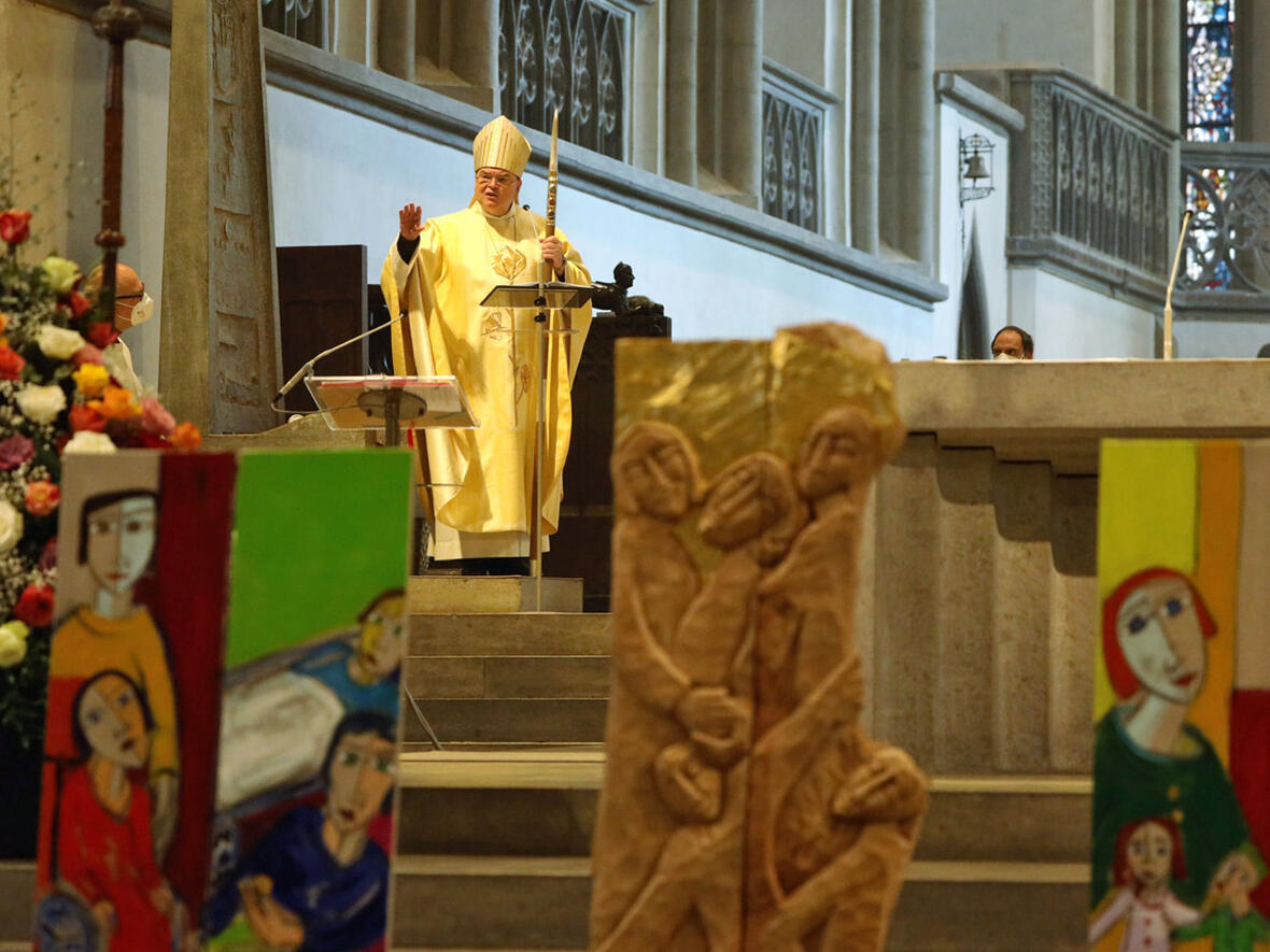 Bischof Bertram predigt beim Festgottesdienst zum 100-jährigen Jubiläum des Diözesan-Caritasverbands. (Foto: Annette Zoepf / Caritas Augsburg)