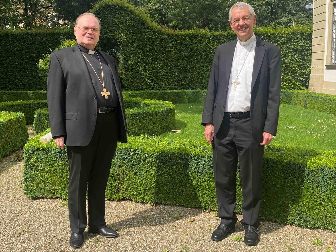 Gedankenaustausch in Bamberg: Bischof Dr. Bertram Meier trifft Erzbischof Dr. Ludwig Schick. (Foto: Pressestelle Erzbistum Bamberg / Harry Luck)