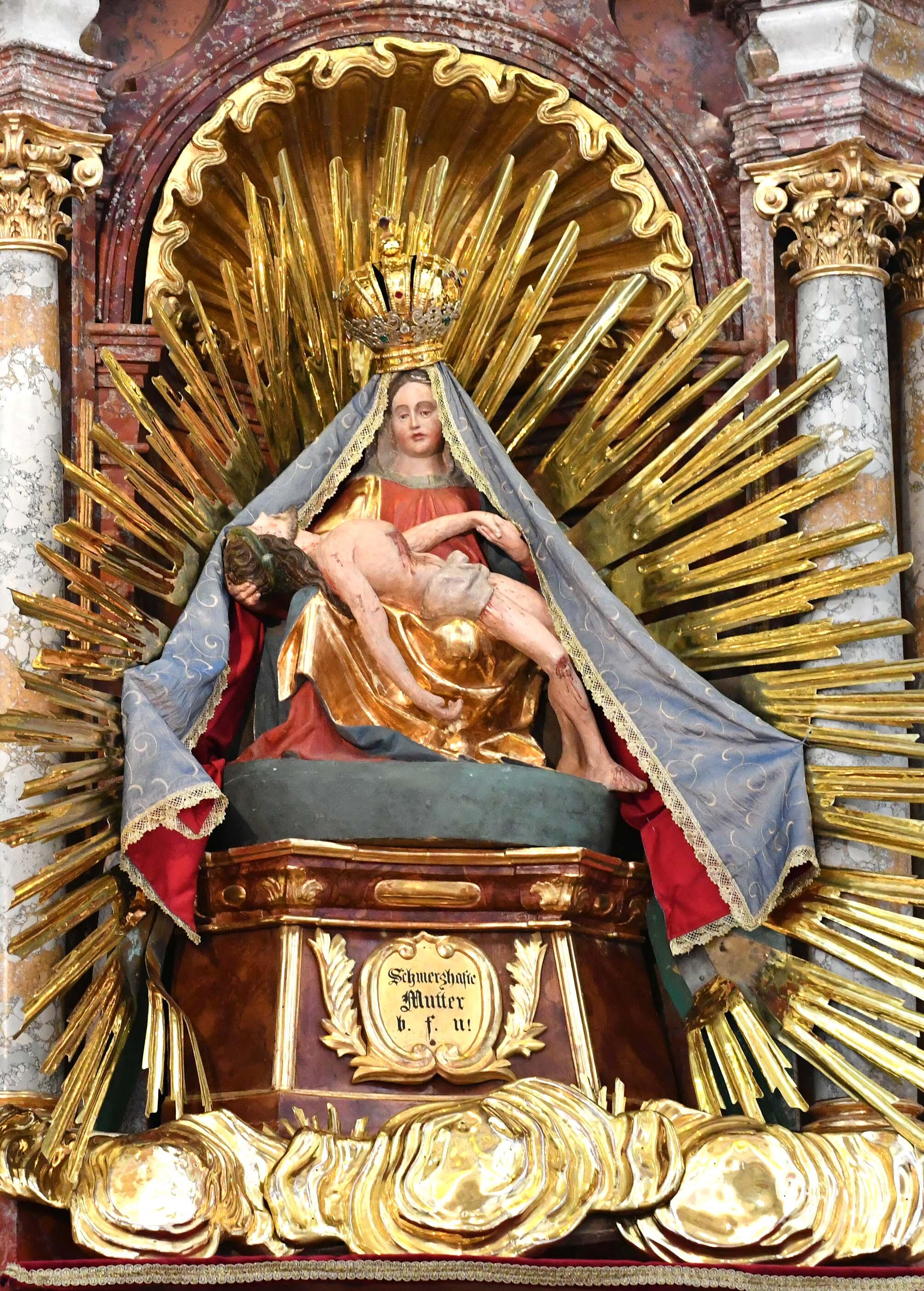 Die Schmerzensmutter wird in Vilgertshofen seit mehr als vierhundert Jahren verehrt (Foto: Ulrich Bobinger / pba).