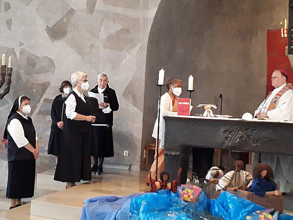 Das Übergangskapitel schloss mit einem Gottesdienst in der Dillinger Christkönigkirche ab (Fotos: Dillinger Franziskanerinnen)