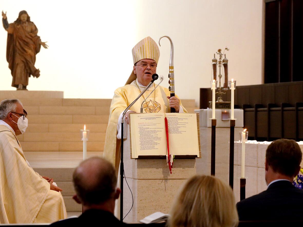 Bischof Bertram feiert 500 Jahre Fuggerstiftungen in der Augsburger Moritzkirche (Fotos: Annette Zoepf / pba)