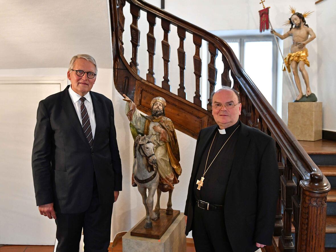 Prof. Dr. Thomas Sternberg zu Gast bei Bischof Bertram. (Foto: Nicolas Schnall / pba)