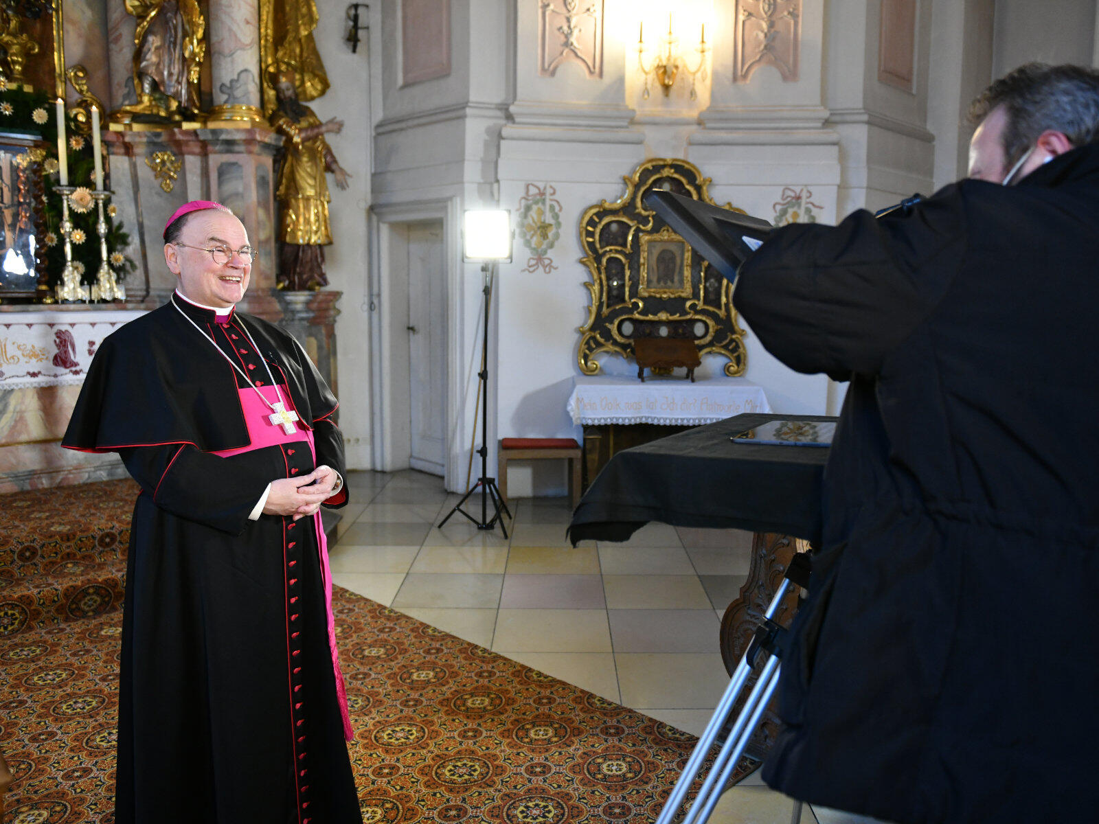 Weihnachtsansprache von Bischof Bertram (Foto: Julian Schmidt / pba)