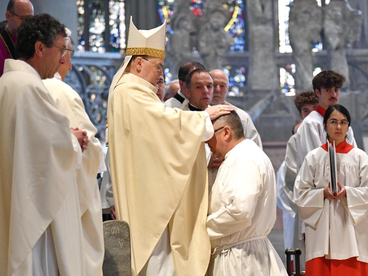 diakonat-ist-nichts-weniger-als-liebe-in-der-praxis4901412