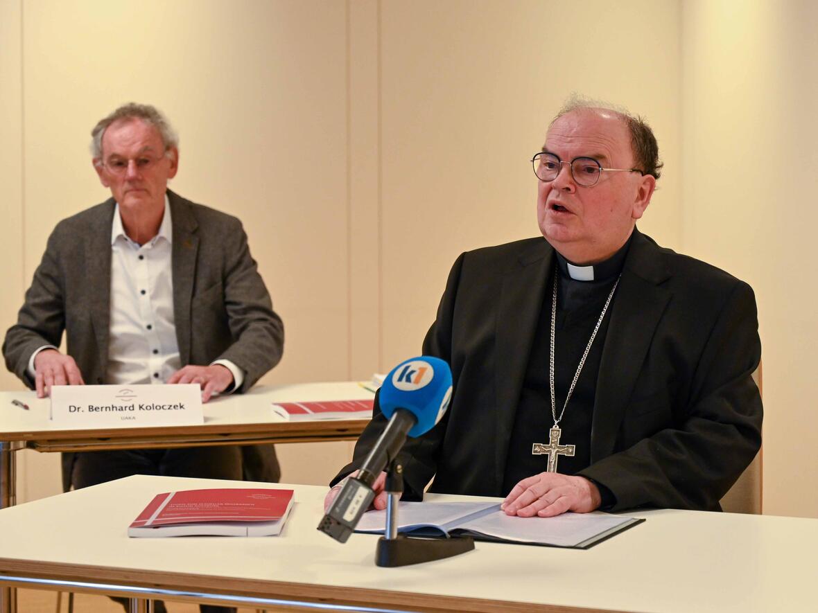 Bischof Dr. Bertram Meier bedankt sich in seinem Statement bei den Autoren der Studie, die "jede Menge Herzblut in ihr Aufarbeitungsprojekt gesteckt" hätten. (Foto: Julian Schmidt / pba)