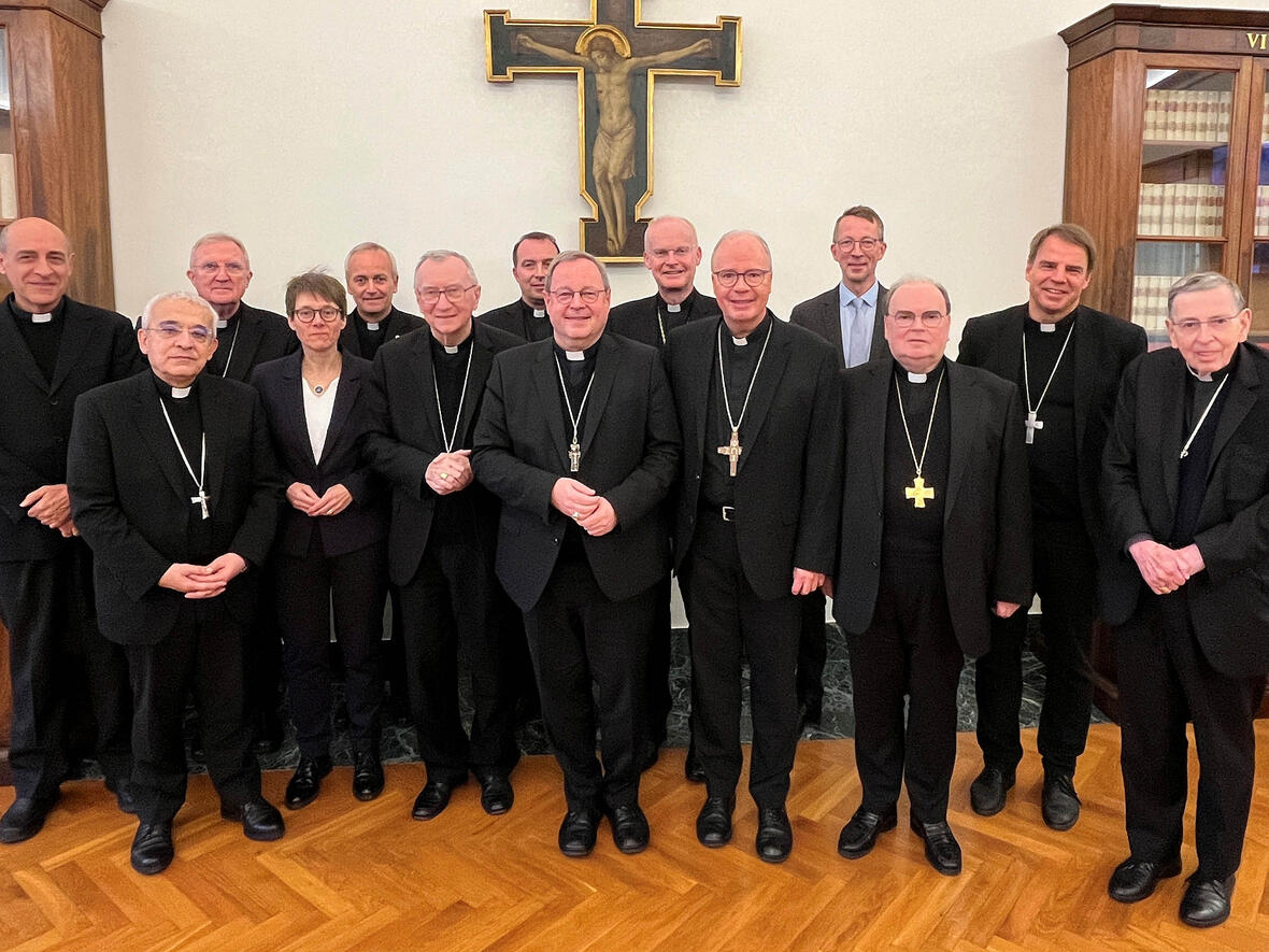 Gemeinsam im Gespräch: Die Teilnehmer der Gesprächsrunde im Vatikan (Foto: DBK).