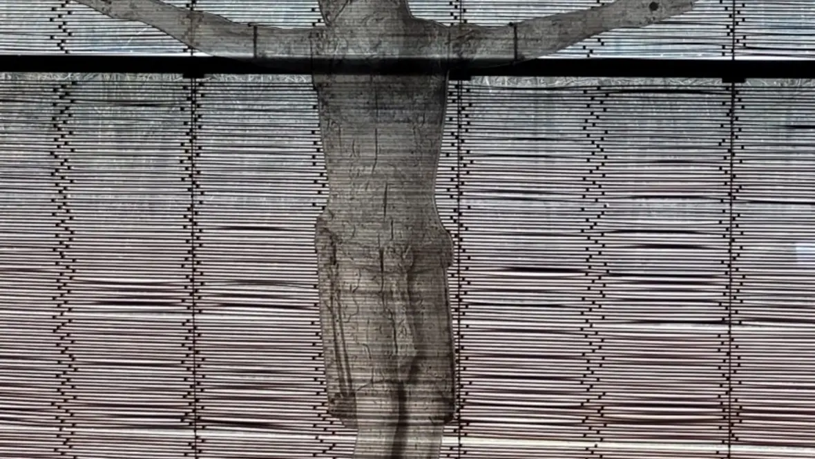 Bild: Künstl.Gestaltung Klinikkapelle Kaufbeuren/ Künstler-Ehepaar Lutzenberger