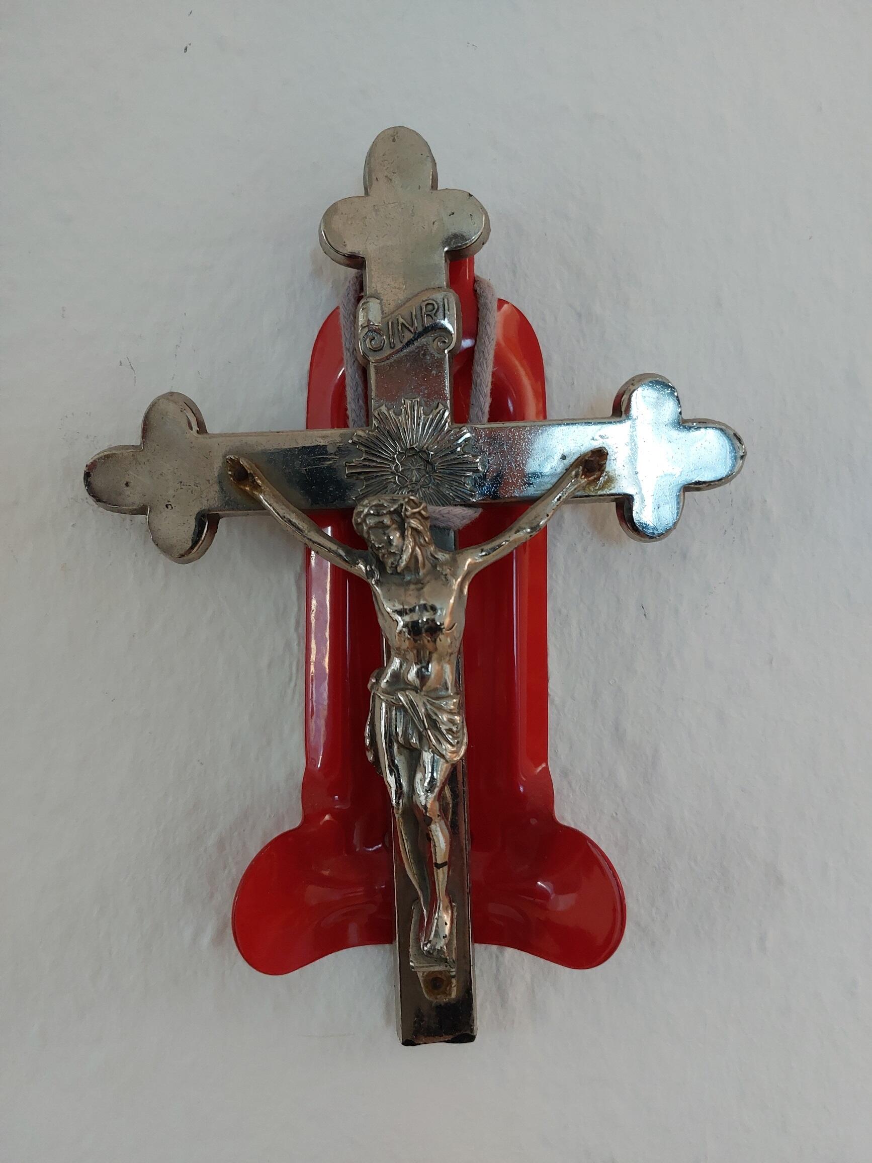 gi-kw-14-bedenkenswertes-kreuz4471779
