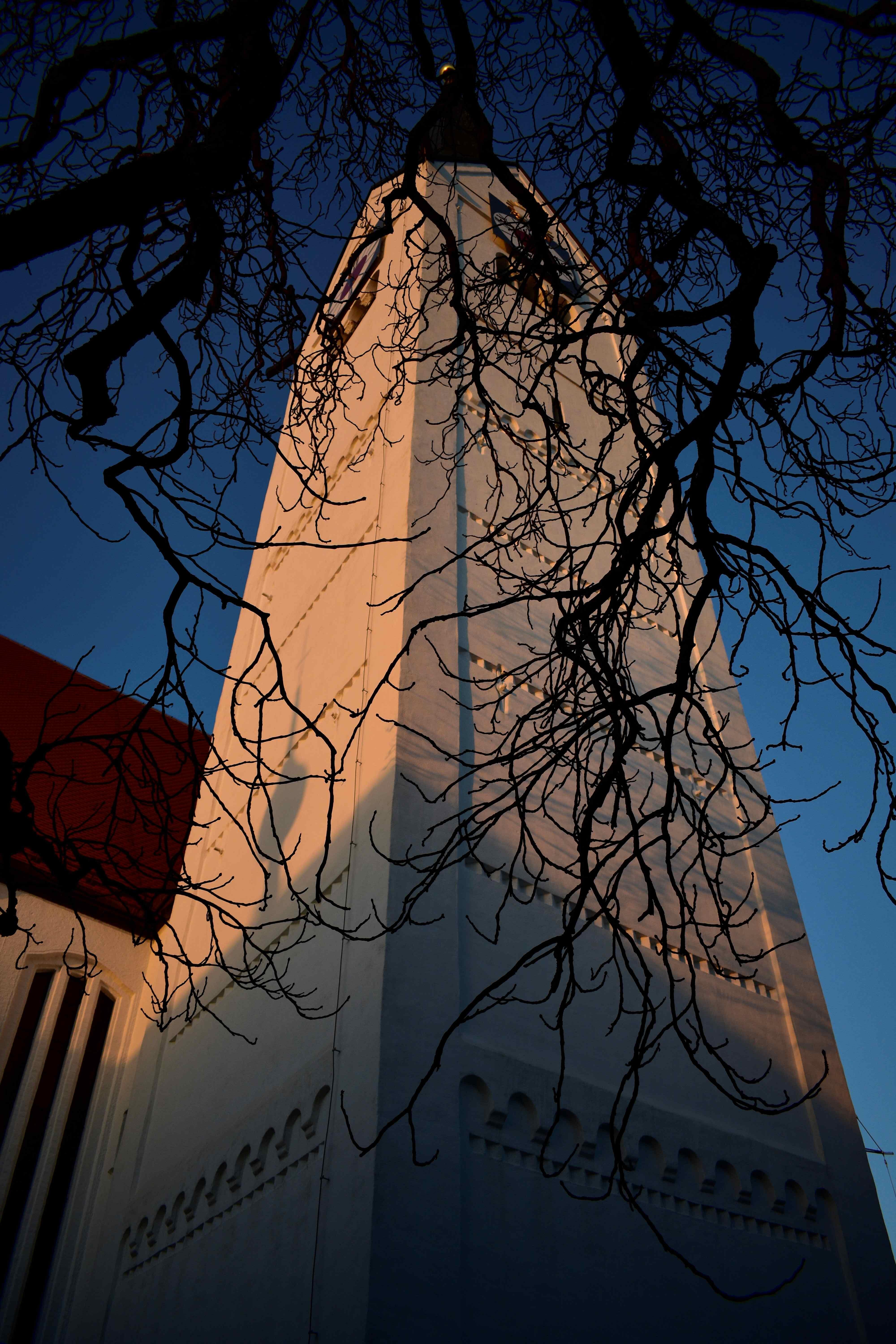 kw-19-jeder-kirchturm-b
