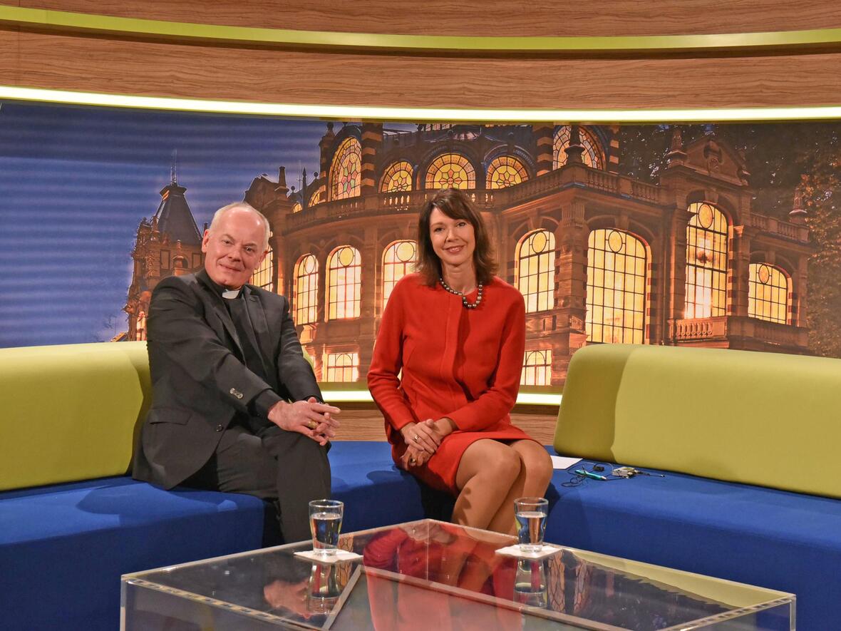 2017_12_12_Stadtgespräch a.tv mit Moderatorin Silvia Laubenbacher (Foto Simone Zwikisch)