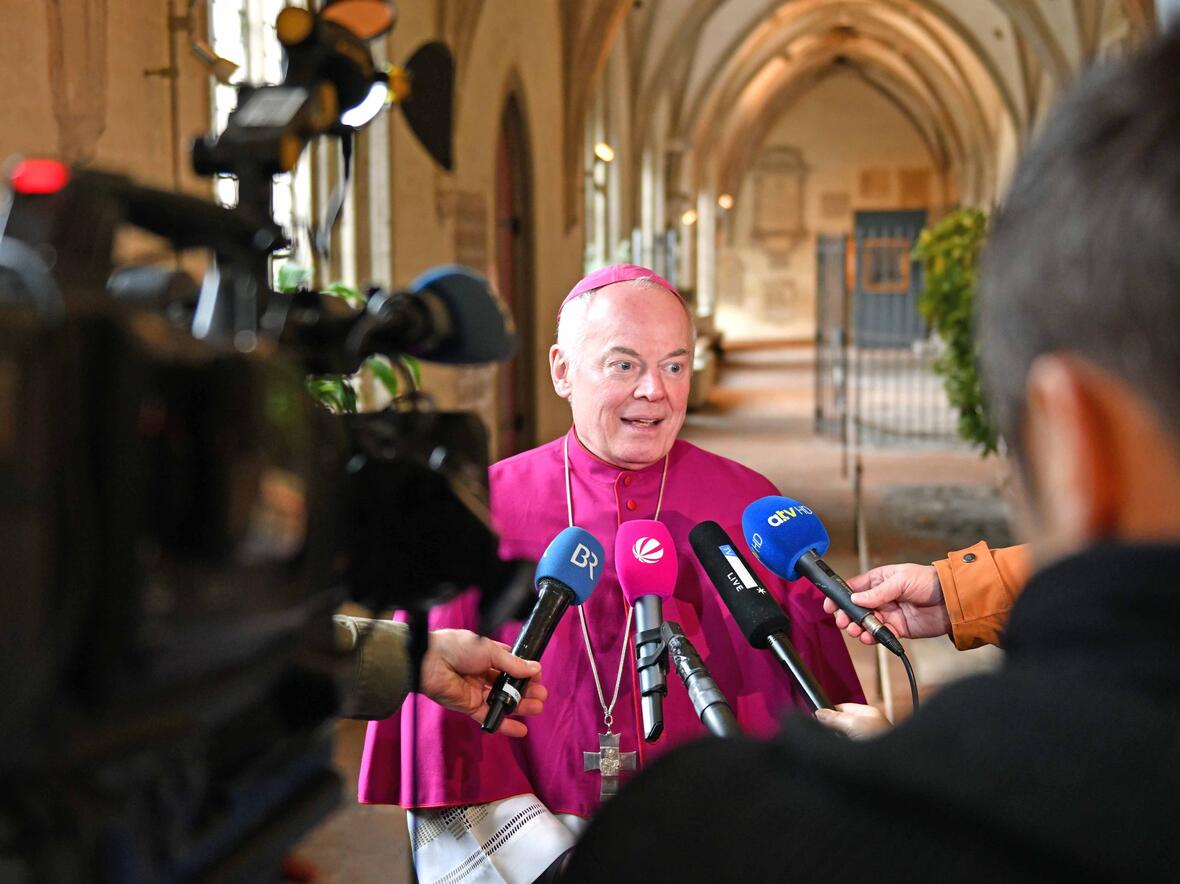 2020_01_29_Bekanntgabe des neuen Bischofs von Augsburg (Foto Nicolas Schnall)