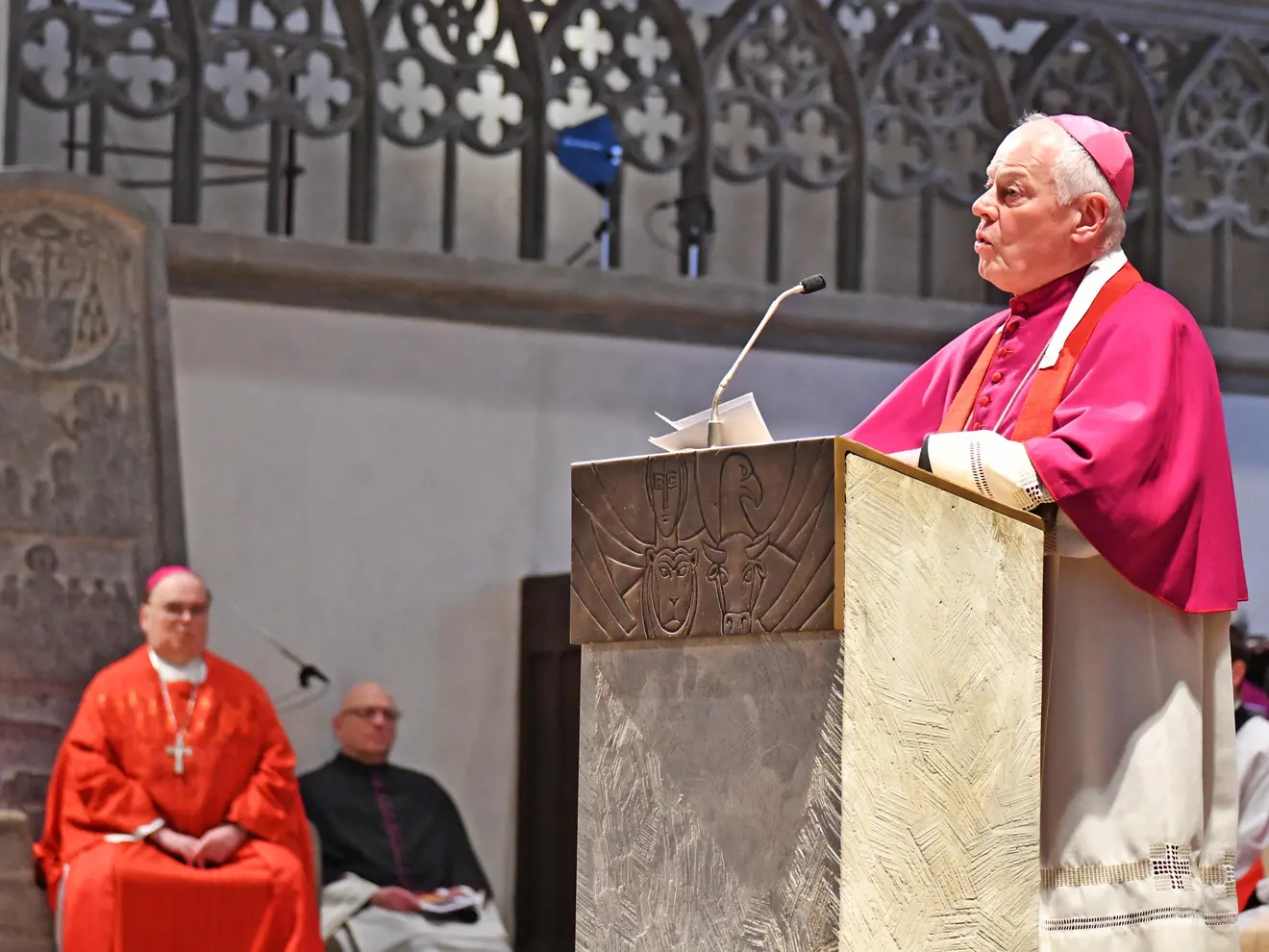 2025_04_18_Karfreitagspredigt im Dom (Foto Nicolas Schnall)