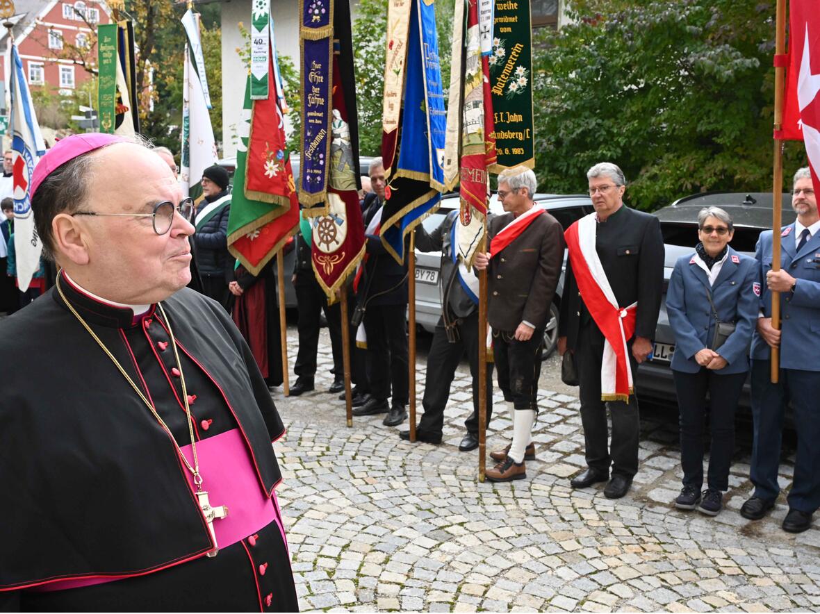 17_Priesterjubiläum Bischof Bertram