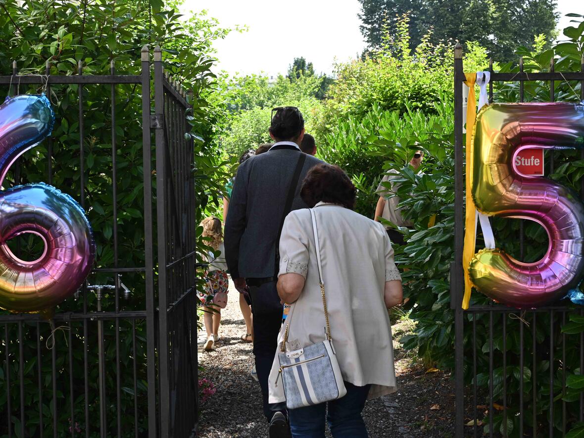 08_Bischofsgeburtstag im Garten
