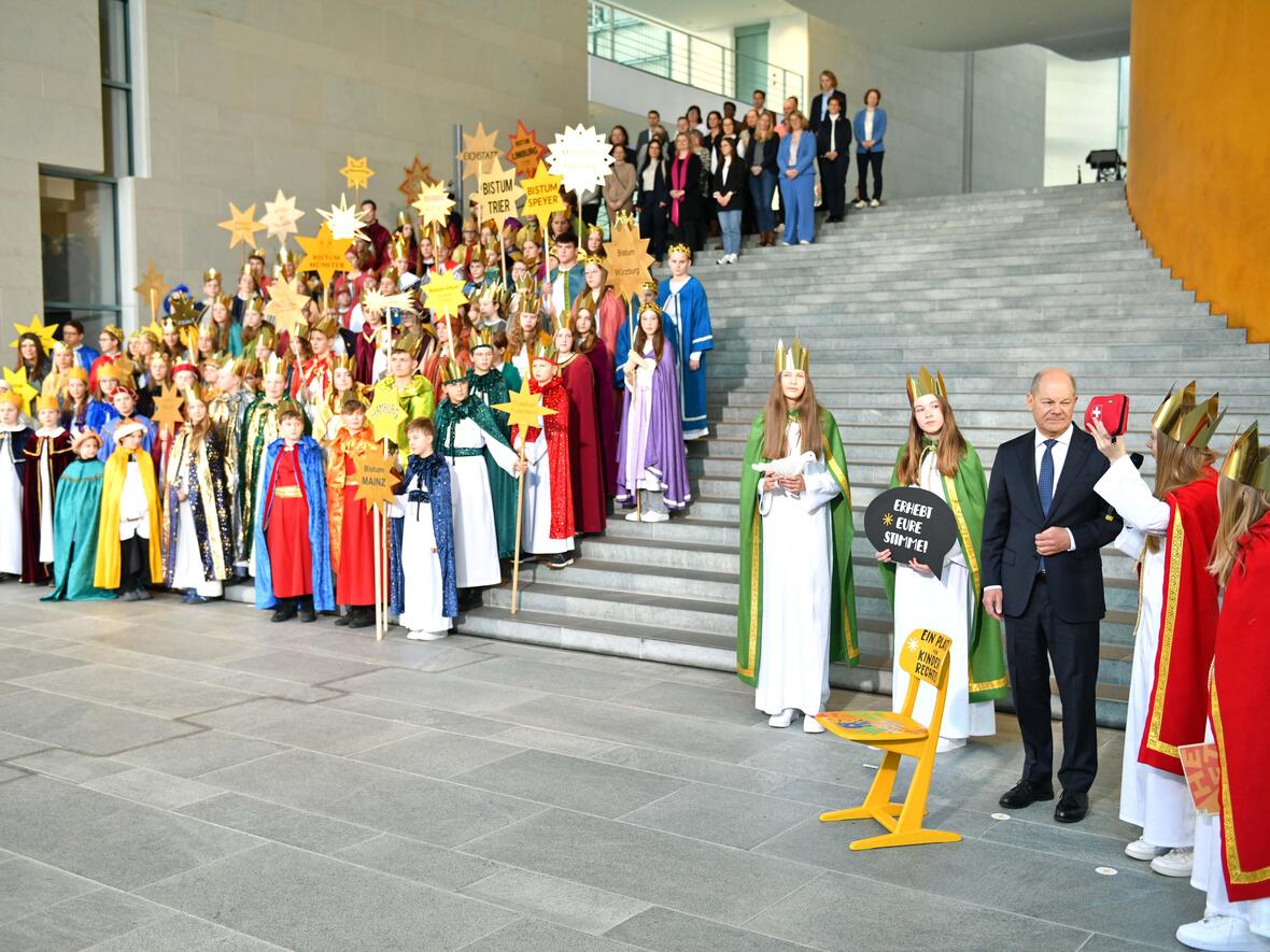 05_Sternsingergruppe aus Aresing beim Bundeskanzler (Foto Nicolas Schnall pba)