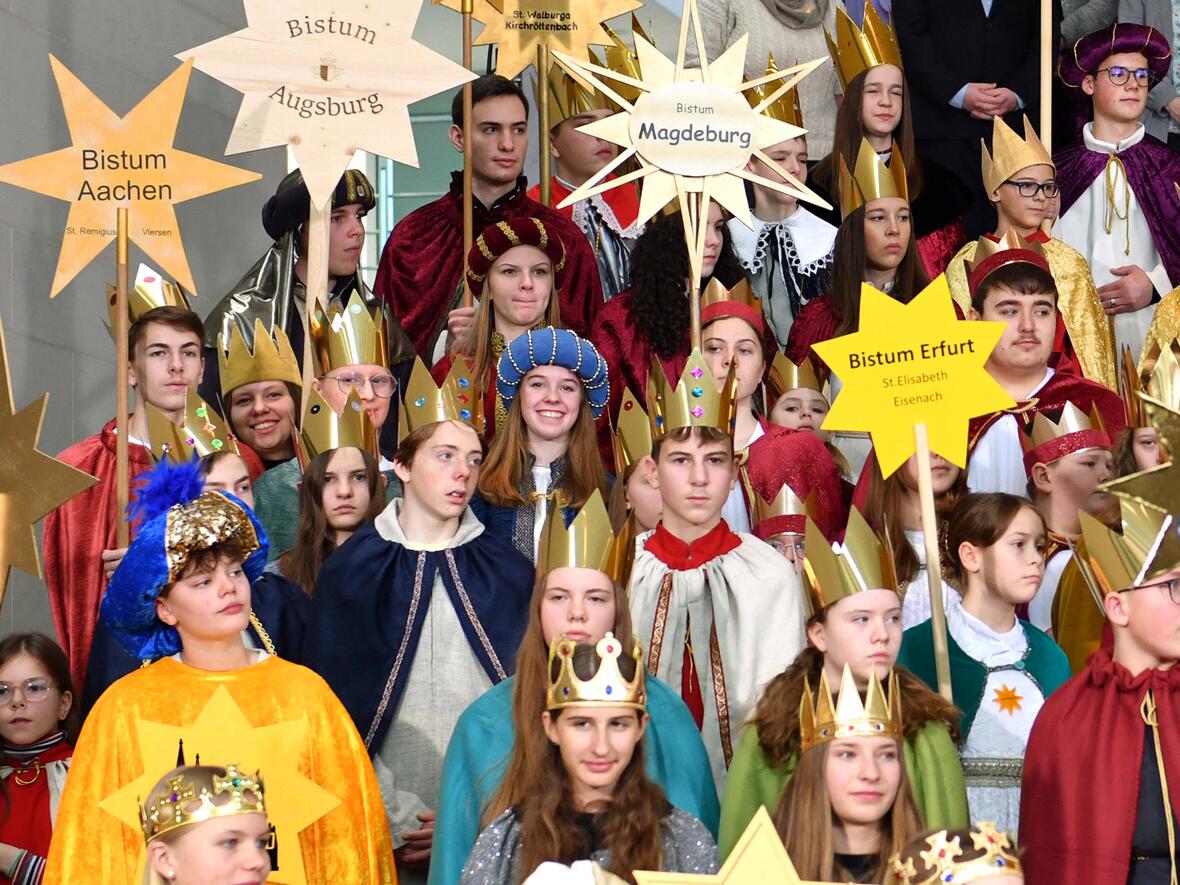 10_Sternsingergruppe aus Aresing beim Bundeskanzler (Foto Nicolas Schnall pba)