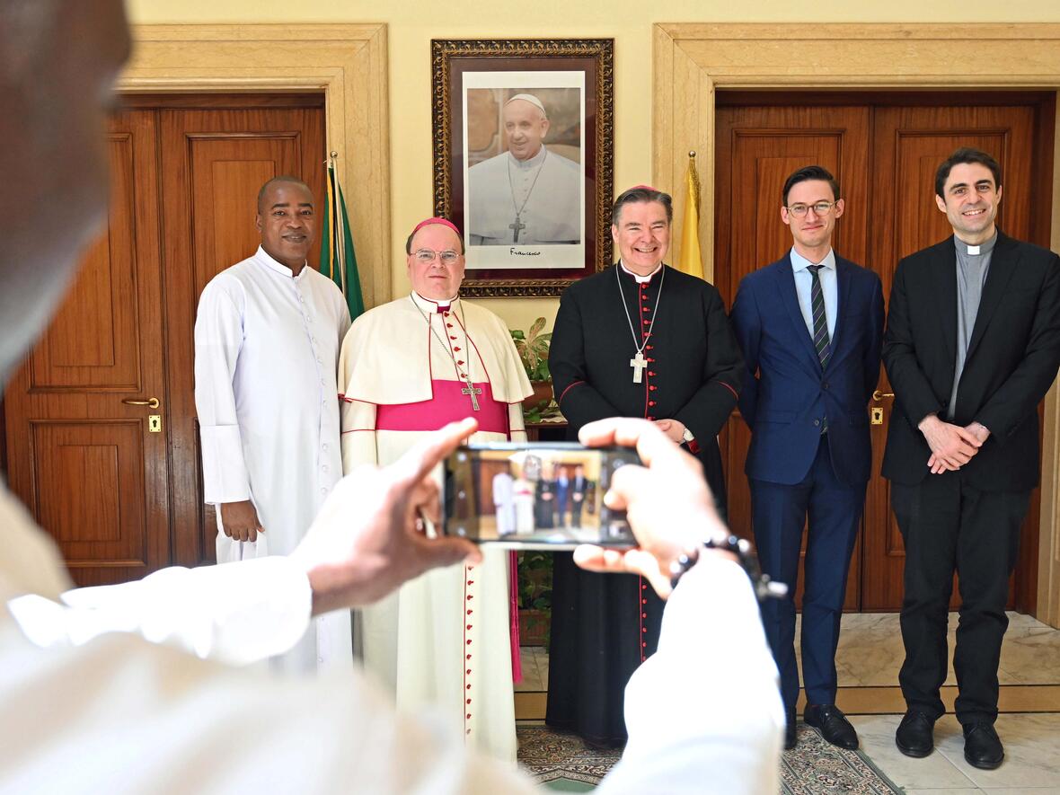 DBK-Solidaritätsreise von Bischof Bertram nach Nigeria (Foto Ulrich Bobinger pba) (17)