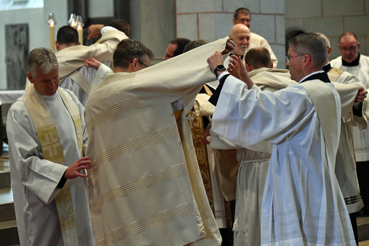 15_Weihe Ständiger Diakonat 2025 (Foto Nicolas Schnall pba)