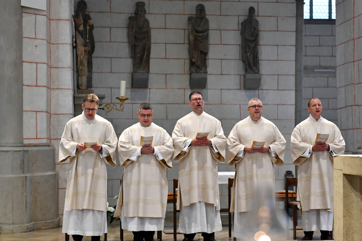 19_Weihe Ständiger Diakonat 2025 (Foto Nicolas Schnall pba)