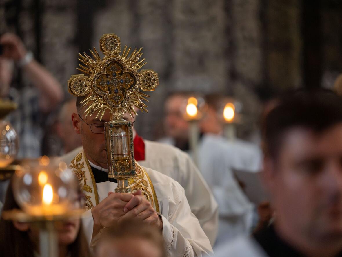 2025_07_03_Pontifikalvesper Ulrichswoche  (Foto Julian Schmidt_pba)-32