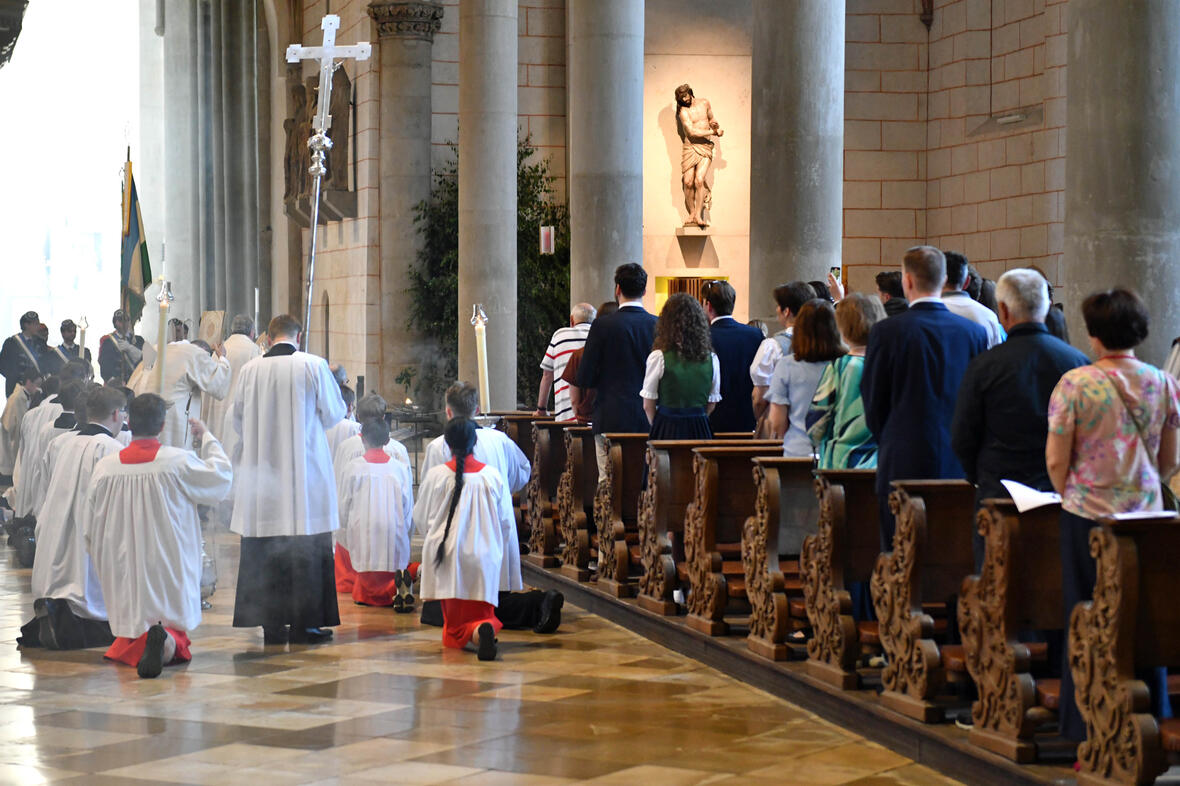 Fronleichnam in Augsburg 2025 (Foto Nicolas Schnall pba) (1)