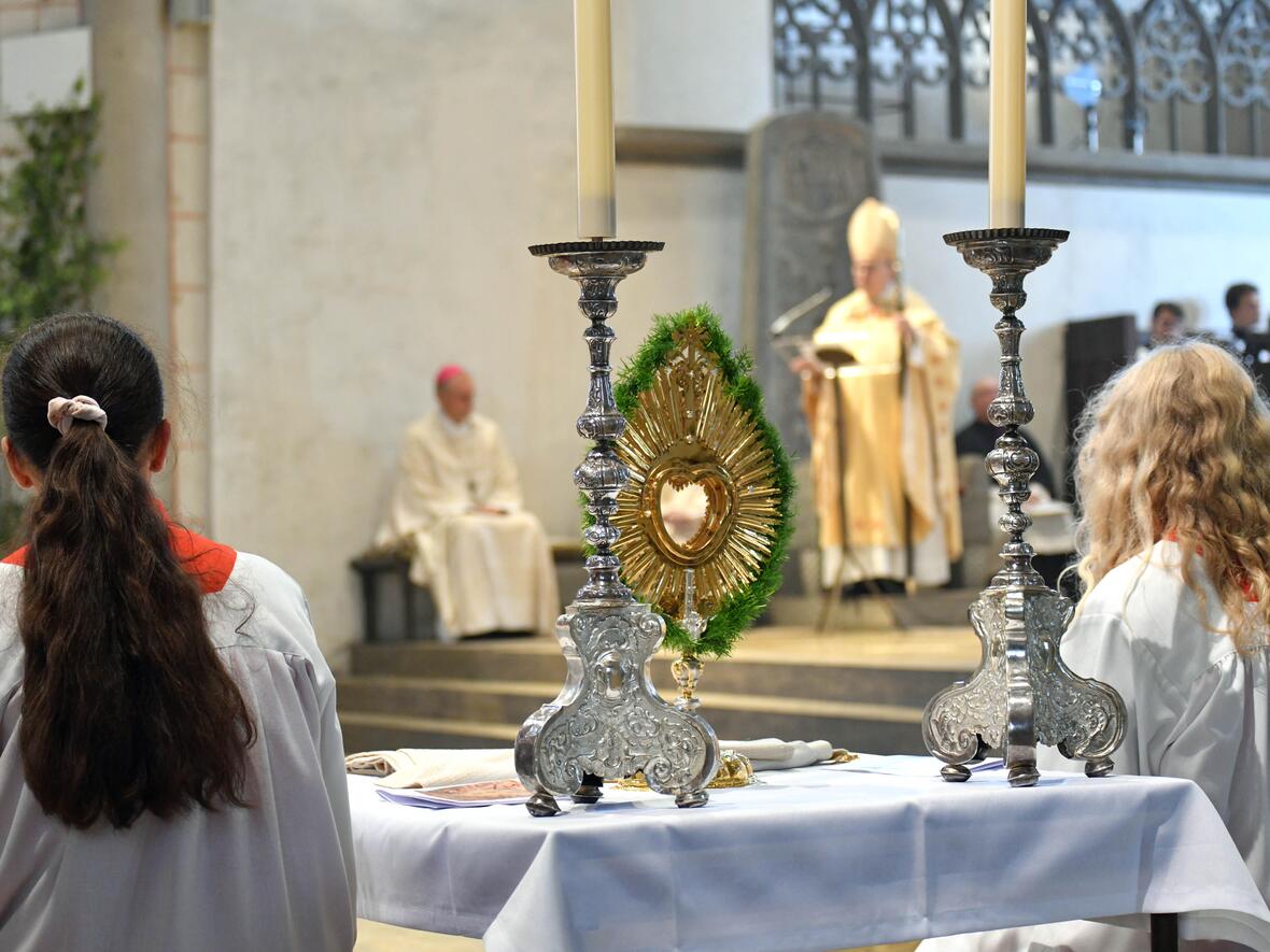 Fronleichnam in Augsburg 2025 (Foto Nicolas Schnall pba) (6)