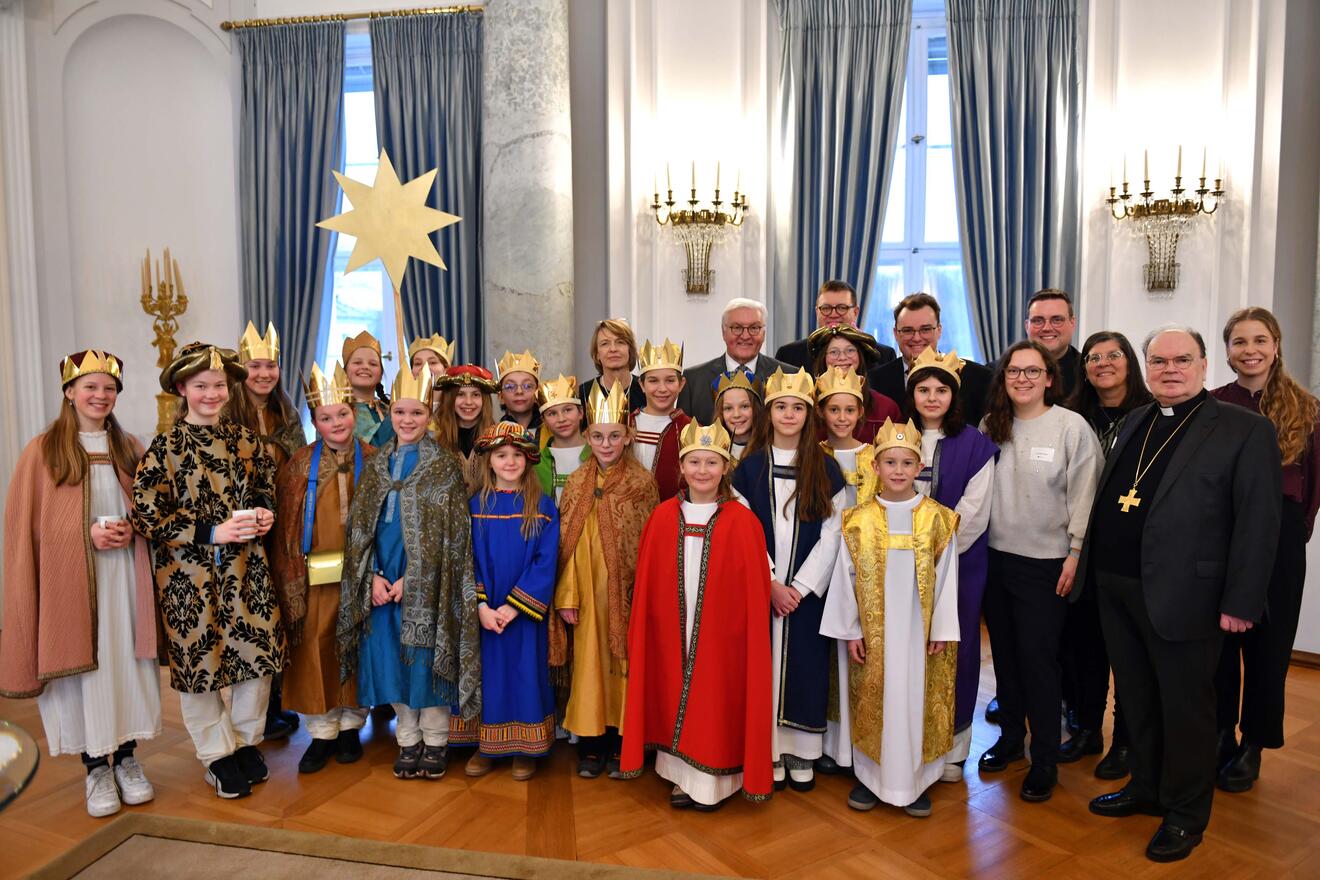 47_Sternsinger aus Kempten von Bundespräsident Steinmeier empfangen (Foto Nicolas Schnall pba)