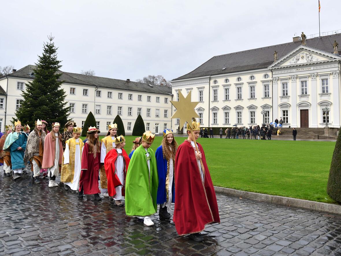 02_Sternsinger aus Kempten von Bundespräsident empfangen (Foto Nicolas Schnall pba)