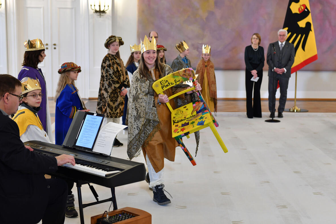 09_Sternsinger aus Kempten von Bundespräsident empfangen (Foto Nicolas Schnall pba)