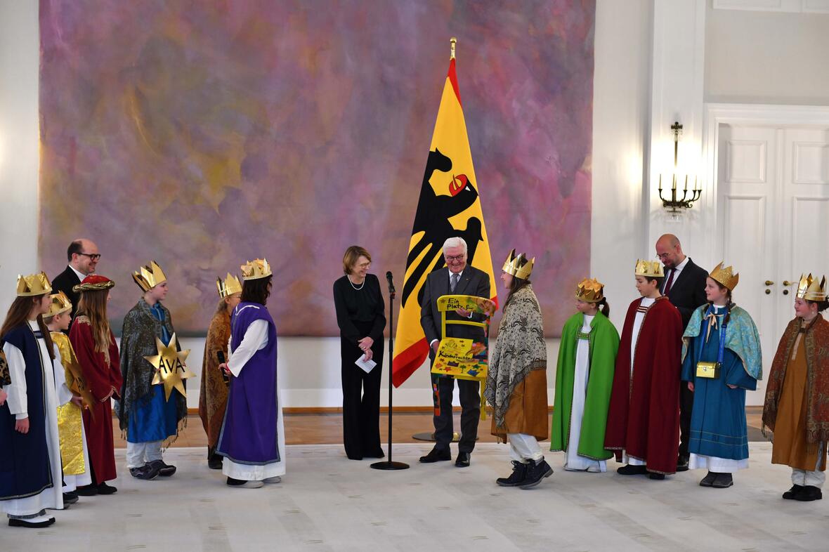 10_Sternsinger aus Kempten von Bundespräsident empfangen (Foto Nicolas Schnall pba)