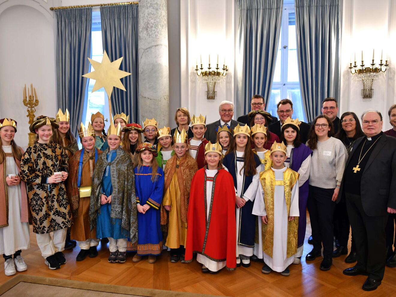 14_Sternsinger aus Kempten von Bundespräsident empfangen (Foto Nicolas Schnall pba)