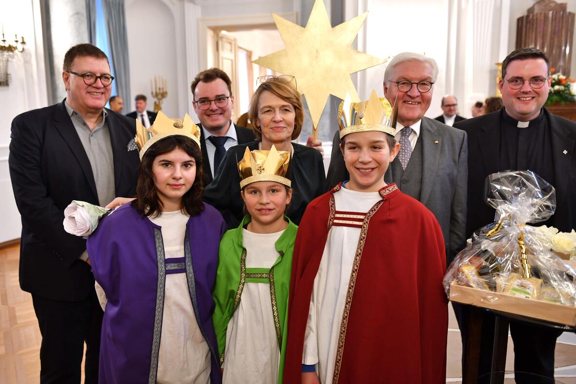 16_Sternsinger aus Kempten von Bundespräsident empfangen (Foto Nicolas Schnall pba)