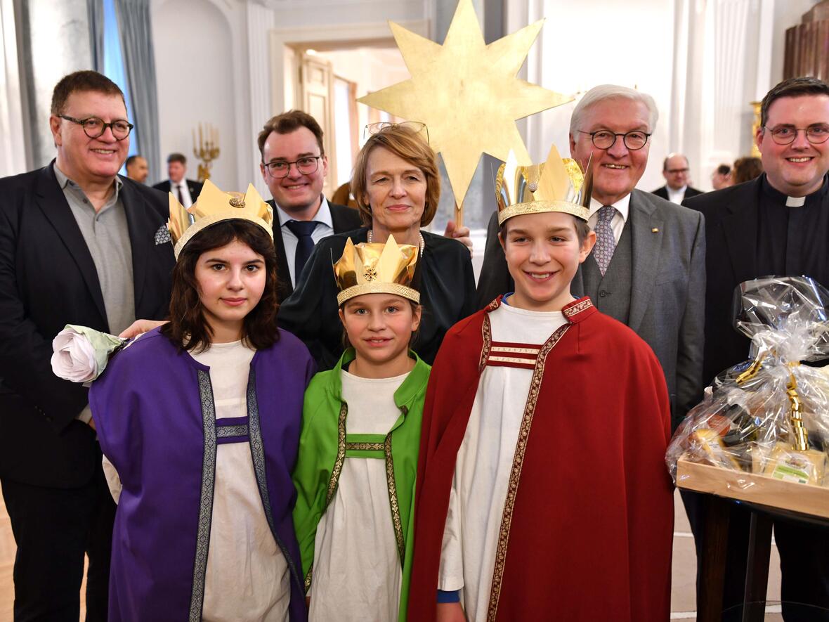 16_Sternsinger aus Kempten von Bundespräsident empfangen (Foto Nicolas Schnall pba)