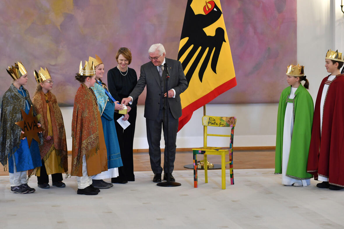 18_Sternsinger aus Kempten von Bundespräsident empfangen (Foto Nicolas Schnall pba)