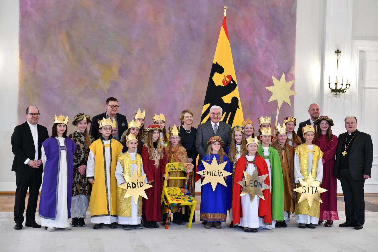 19_Sternsinger aus Kempten von Bundespräsident empfangen (Foto Nicolas Schnall pba)