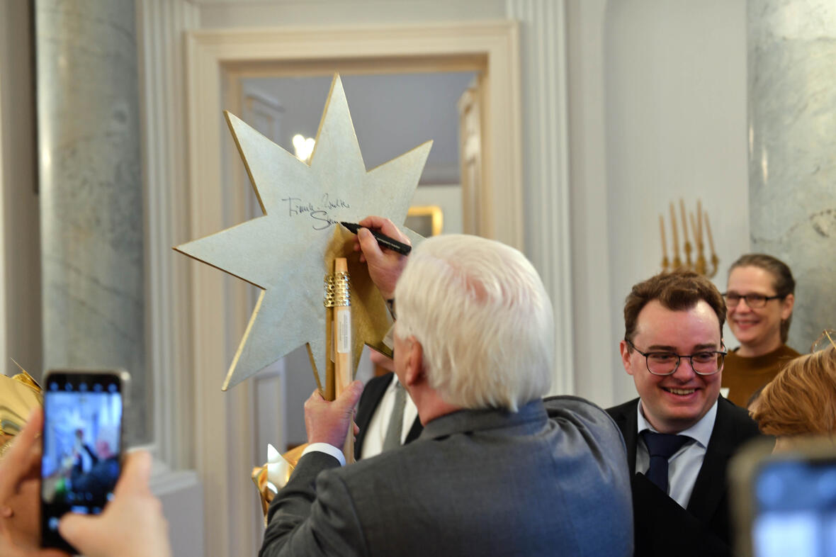 23_Sternsinger aus Kempten von Bundespräsident empfangen (Foto Nicolas Schnall pba)