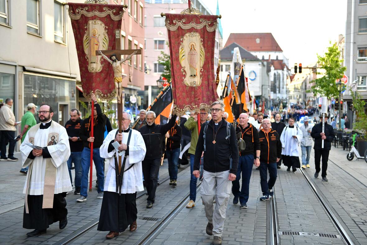 Männerwallfahrt in der Ulrichswoche 2025 (Foto Nicolas Schnall pba) 04 (1)