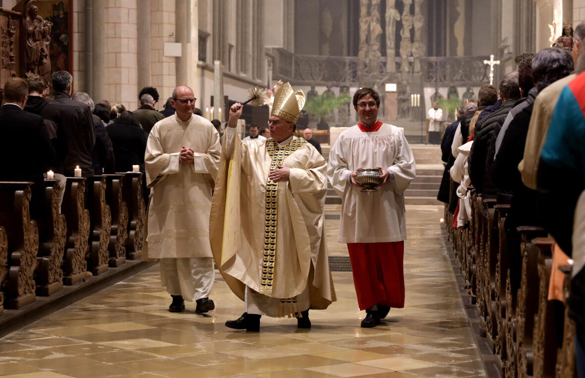 Osternacht im Augsburger Dom 08