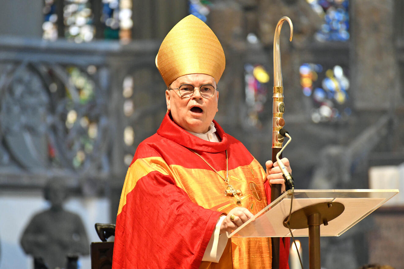 Priesterweihe im Augsburger Dom 2025 (Foto Nicolas Schnall pba) 07