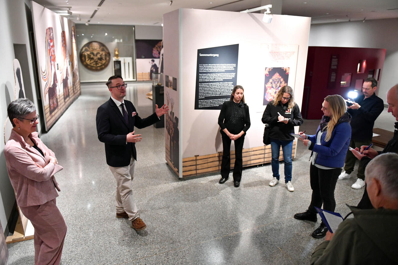 Diözesanmuseum_Sonderausstellung Schwarz sehen (Foto Nicolas Schnall pba) 6