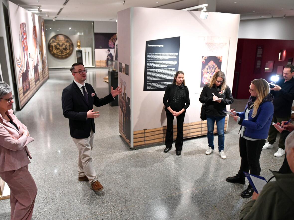Diözesanmuseum_Sonderausstellung Schwarz sehen (Foto Nicolas Schnall pba) 6
